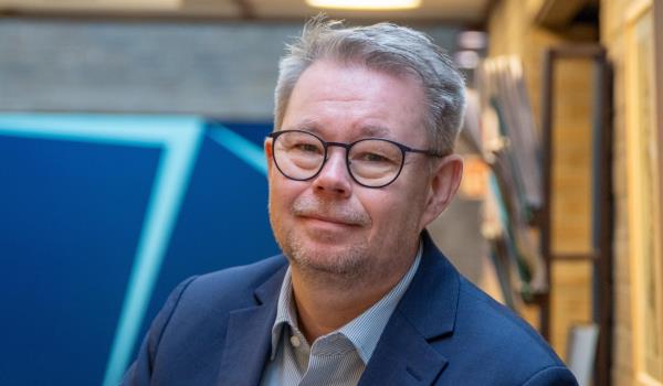 Lenke til artikkel: Deler ut 9, 4 millioner til utbygging av bredbånd